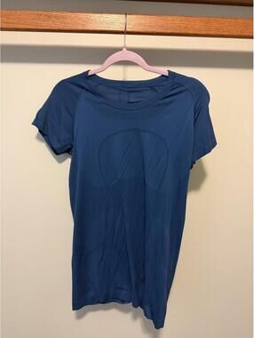 Lululemon Women's Swiftly Shirt